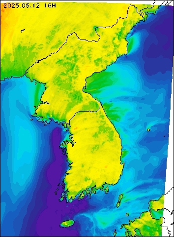 2025-05-12 16 : 00