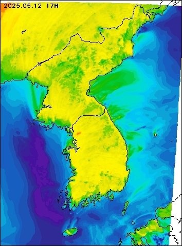 2025-05-12 17 : 00
