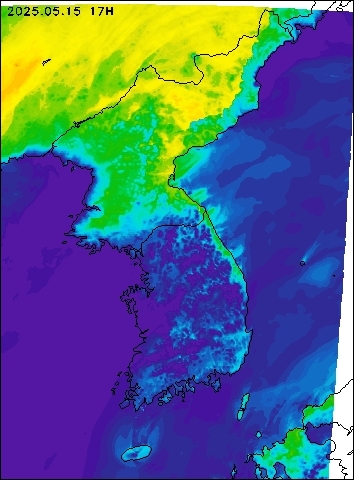 2025-05-15 17 : 00