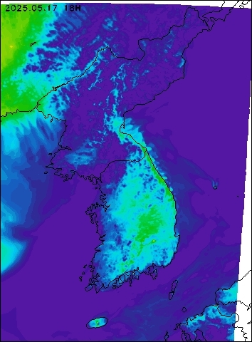 2025-05-17 18 : 00