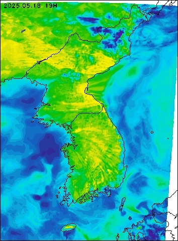 2025-05-18 19 : 00