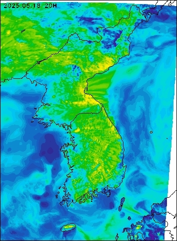 2025-05-18 20 : 00