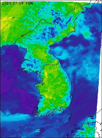 2025-07-09 18 : 00