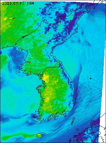 2025-07-11 19 : 00