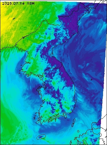 2025-07-14 18 : 00
