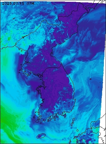 2025-07-15 07 : 00