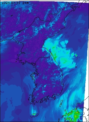 2025-07-16 21 : 00