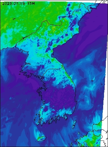 2025-07-19 15 : 00