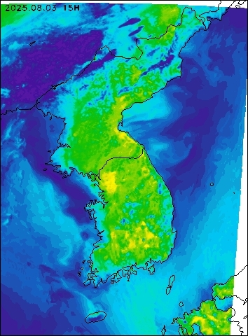 2025-08-03 15 : 00