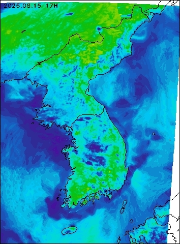 2025-08-15 17 : 00