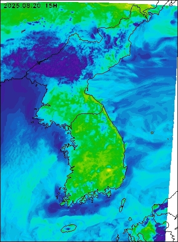 2025-08-20 15 : 00