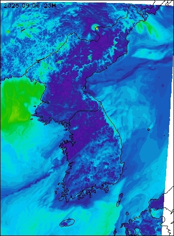 2025-09-06 23 : 00