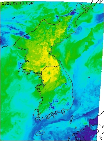 2025-09-10 03 : 00