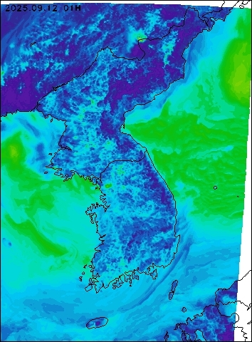 2025-09-12 01 : 00