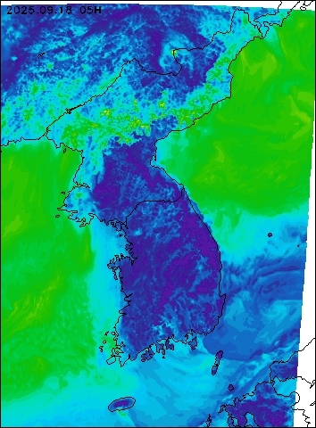 2025-09-18 05 : 00