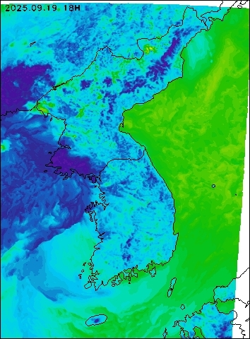 2025-09-19 18 : 00