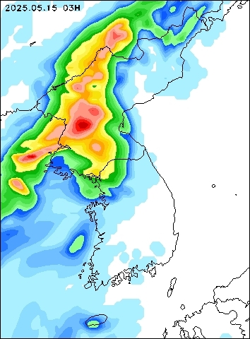2025-05-15 03 : 00