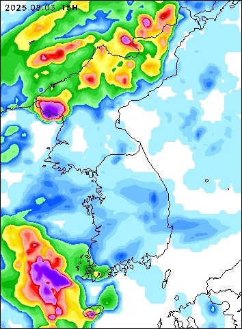 2025-08-03 15 : 00