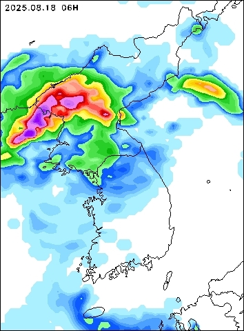 2025-08-18 06 : 00