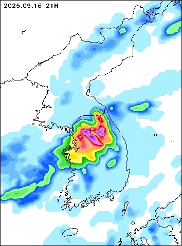 2025-09-16 21 : 00
