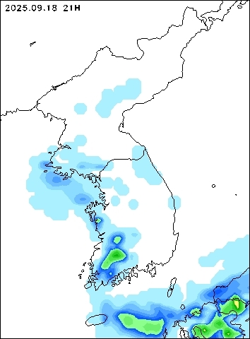 2025-09-18 21 : 00