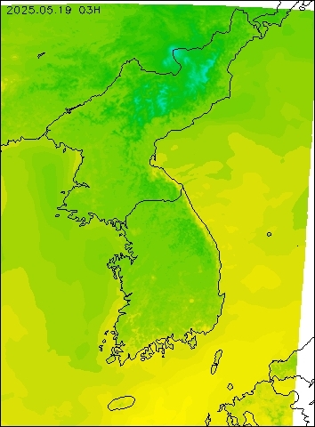 2025-05-19 03 : 00