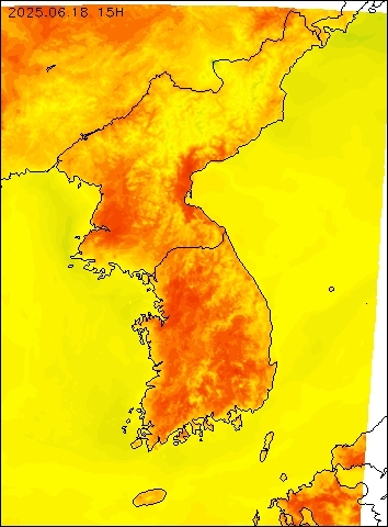 2025-06-18 15 : 00