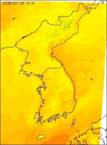 2025-07-05 01 : 00