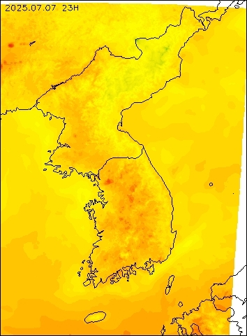2025-07-07 23 : 00