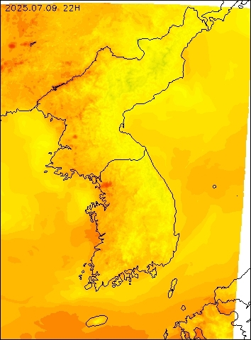 2025-07-09 22 : 00