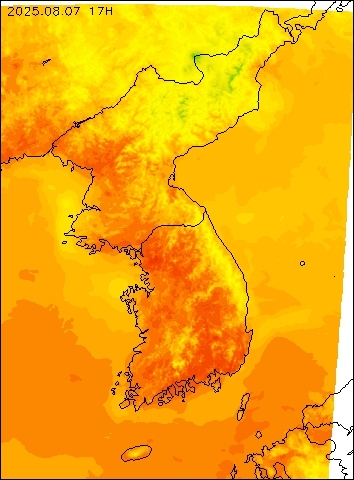 2025-08-07 17 : 00