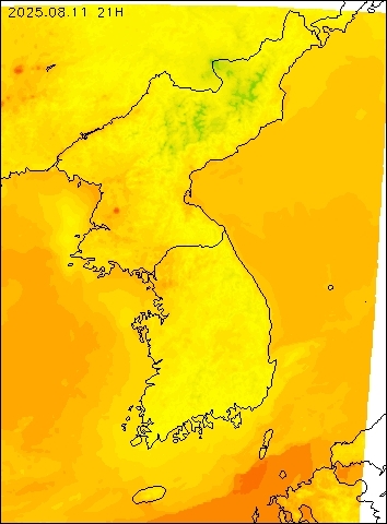 2025-08-11 21 : 00
