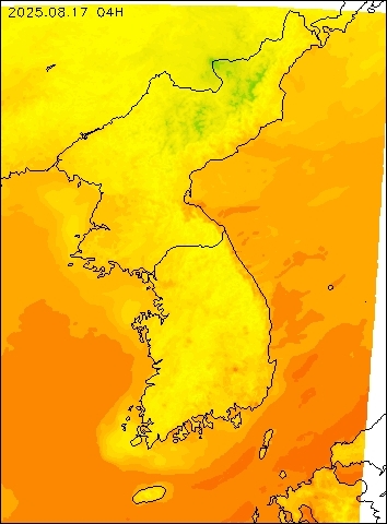 2025-08-17 04 : 00