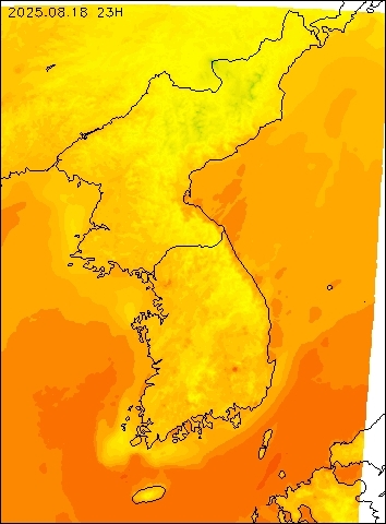 2025-08-18 23 : 00