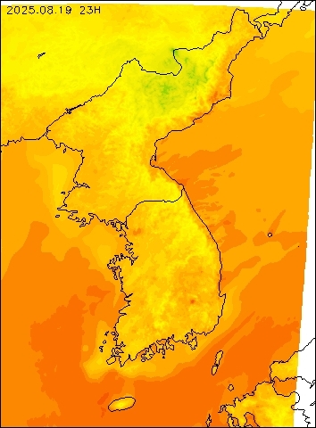 2025-08-19 23 : 00