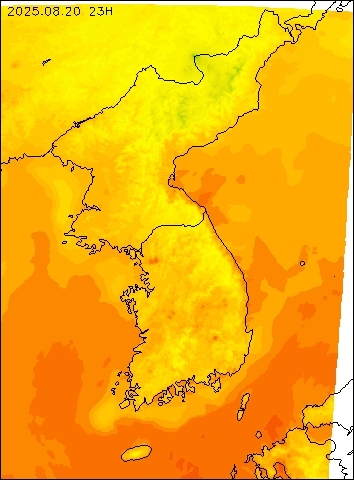2025-08-20 23 : 00