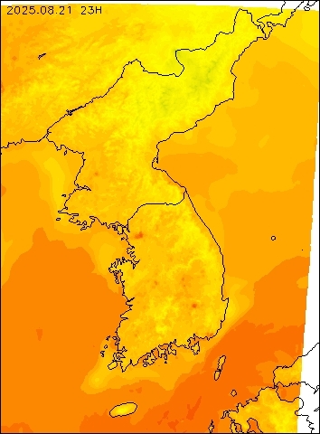 2025-08-21 23 : 00