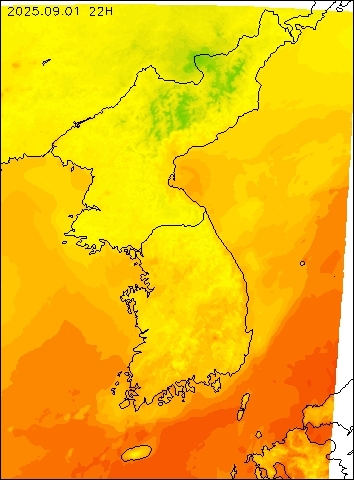 2025-09-01 22 : 00