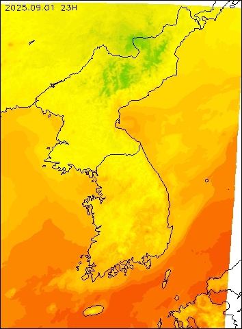 2025-09-01 23 : 00