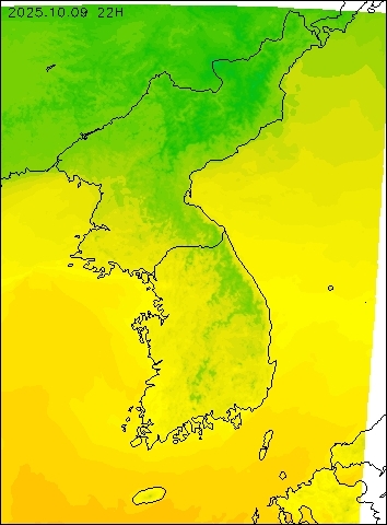 2025-10-09 22 : 00