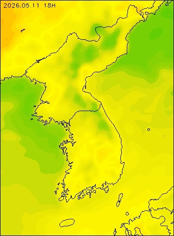 2026-05-11 18 : 00