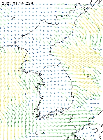 2025-01-14 22 : 00