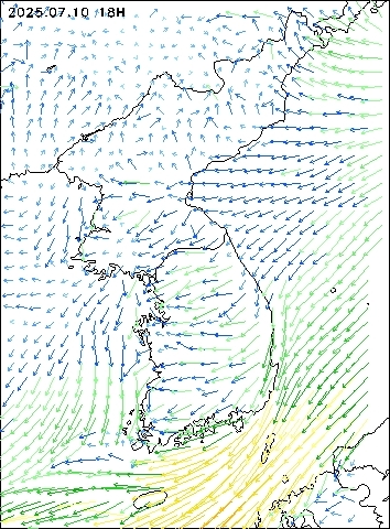 2025-07-10 18 : 00