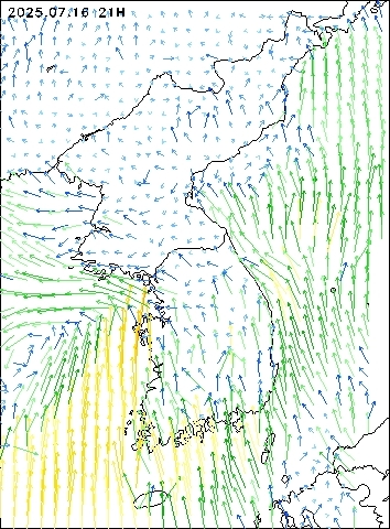 2025-07-16 21 : 00