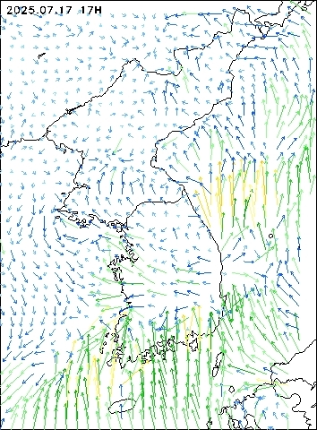 2025-07-17 17 : 00