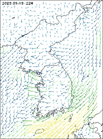 2025-09-18 22 : 00