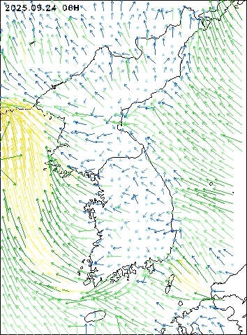 2025-09-24 06 : 00